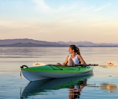 girl-kayaking-in-ocean