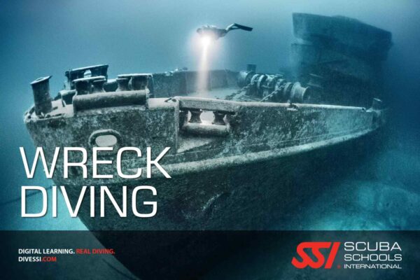 wreck-diving-underwater